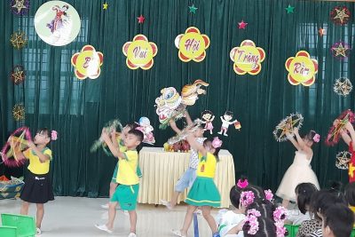 Lễ hội “Bé Vui Hội Trăng Rằm” ở trường mầm non Mỹ Tiến